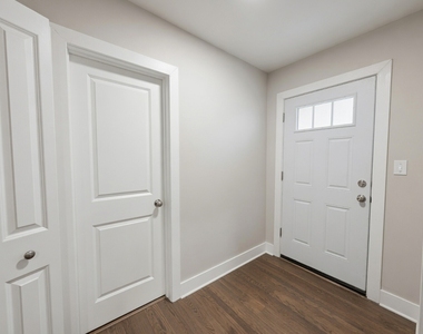 4004 N Bell Avenue - Photo Thumbnail 5