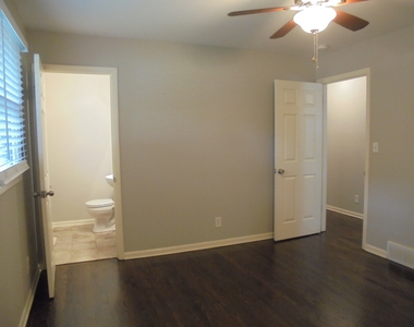 1130 Laurel Drive - Photo Thumbnail 22