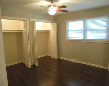 1130 Laurel Drive - Photo Thumbnail 18