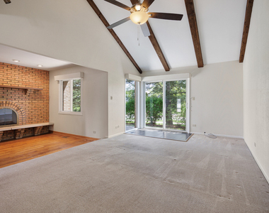 1525 Columbia Court - Photo Thumbnail 1