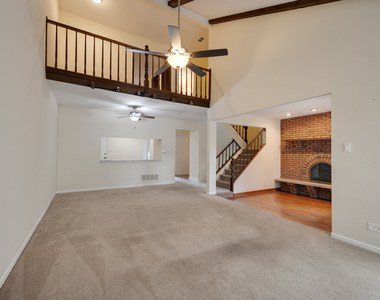 1525 Columbia Court - Photo Thumbnail 9