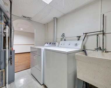 1525 Columbia Court - Photo Thumbnail 21