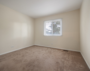 1525 Columbia Court - Photo Thumbnail 17