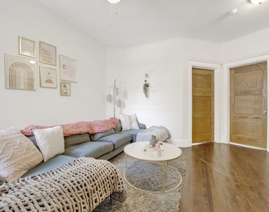 3932 N Sheridan Road - Photo Thumbnail 1