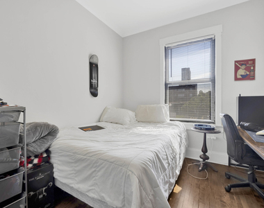 1010 W Dakin Street - Photo Thumbnail 8