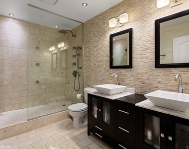 215 N Aberdeen Street - Photo Thumbnail 10