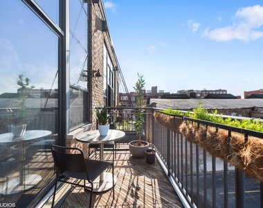 215 N Aberdeen Street - Photo Thumbnail 15