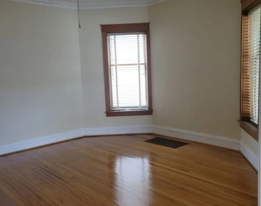 6939 N Hamilton Avenue - Photo Thumbnail 6