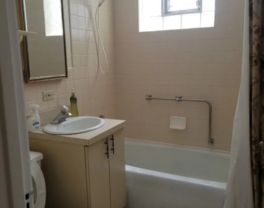 6939 N Hamilton Avenue - Photo Thumbnail 9