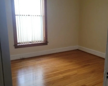 6939 N Hamilton Avenue - Photo Thumbnail 8