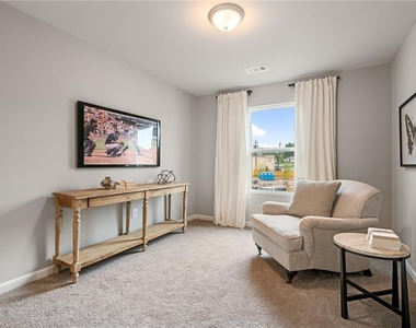 1112 Elyse Lane - Photo Thumbnail 9