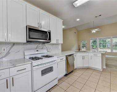 5073 Aurelia Trl - Photo Thumbnail 16