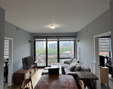 1 E 8th Street - Photo Thumbnail 5