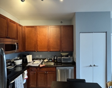 1 E 8th Street - Photo Thumbnail 2