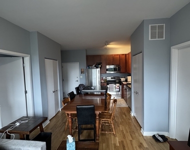 1 E 8th Street - Photo Thumbnail 12