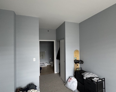 1 E 8th Street - Photo Thumbnail 15