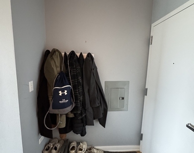 1 E 8th Street - Photo Thumbnail 23
