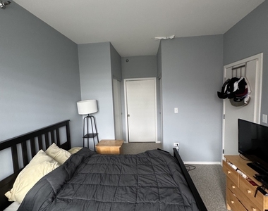 1 E 8th Street - Photo Thumbnail 19