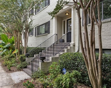 880 Glendale Terrace Ne - Photo Thumbnail 16