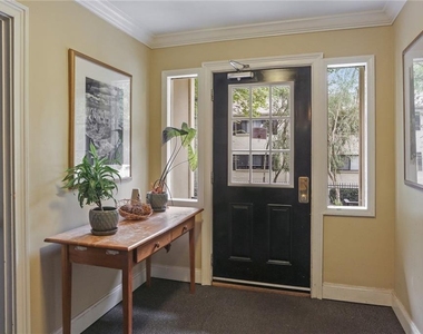 880 Glendale Terrace Ne - Photo Thumbnail 15