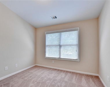 3292 Willow Oak Drive - Photo Thumbnail 35