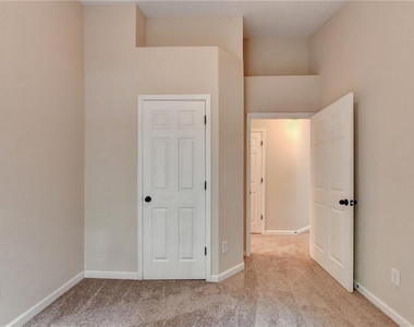 3292 Willow Oak Drive - Photo Thumbnail 41