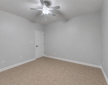 3977 Howell Park Road - Photo Thumbnail 4