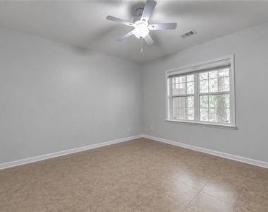 3977 Howell Park Road - Photo Thumbnail 3