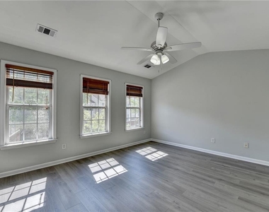 3977 Howell Park Road - Photo Thumbnail 20