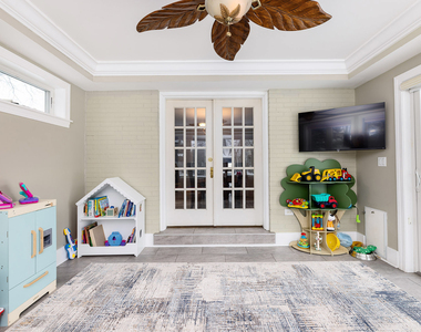 259 Cornell Avenue - Photo Thumbnail 14