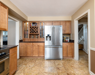 259 Cornell Avenue - Photo Thumbnail 18