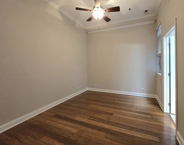 22 N Aberdeen Street - Photo Thumbnail 10