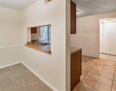 245 Seasons Parkway - Photo Thumbnail 16