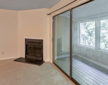 245 Seasons Parkway - Photo Thumbnail 5