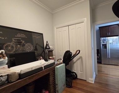 22 N Aberdeen Street - Photo Thumbnail 7