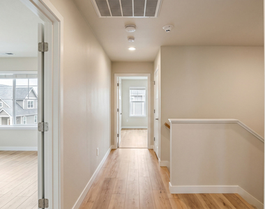 3740 Pope Court - Photo Thumbnail 12