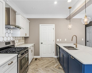 260 Manning Road Sw - Photo Thumbnail 13