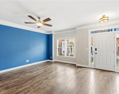 260 Manning Road Sw - Photo Thumbnail 4