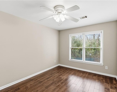 260 Manning Road Sw - Photo Thumbnail 23