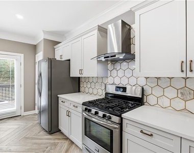 260 Manning Road Sw - Photo Thumbnail 15