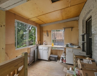 1931 W Evergreen Avenue - Photo Thumbnail 9