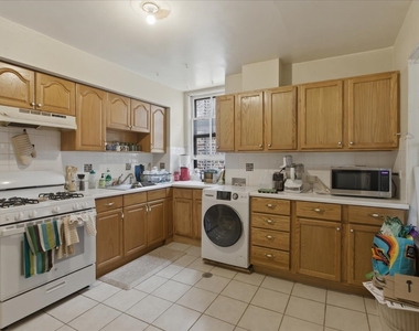 1931 W Evergreen Avenue - Photo Thumbnail 1