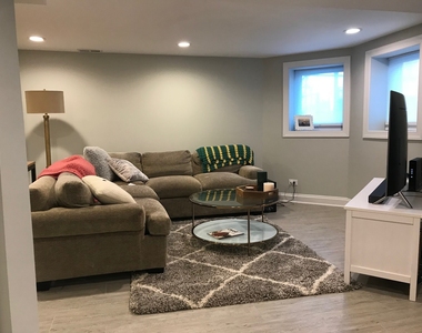 3625 N Hermitage Avenue - Photo Thumbnail 19