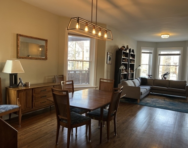 3625 N Hermitage Avenue - Photo Thumbnail 10