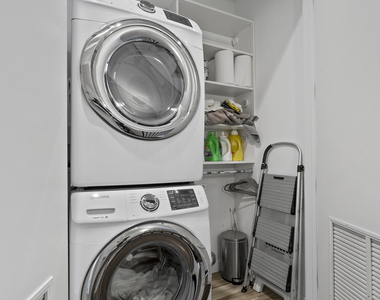 2437 W Jackson Boulevard - Photo Thumbnail 24
