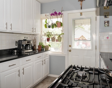 9019 Lincoln Avenue - Photo Thumbnail 4