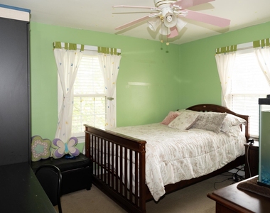 9019 Lincoln Avenue - Photo Thumbnail 8