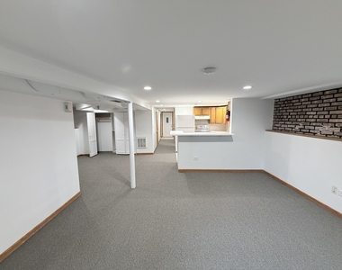 5545 N Central Avenue - Photo Thumbnail 2