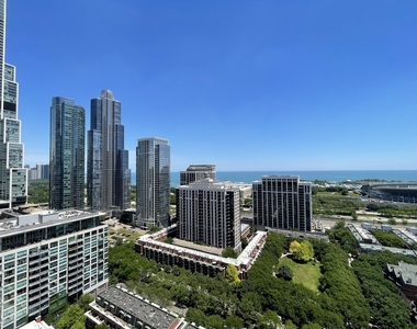 100 E 14th Street - Photo Thumbnail 9