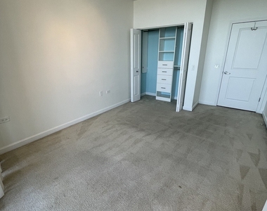 100 E 14th Street - Photo Thumbnail 22